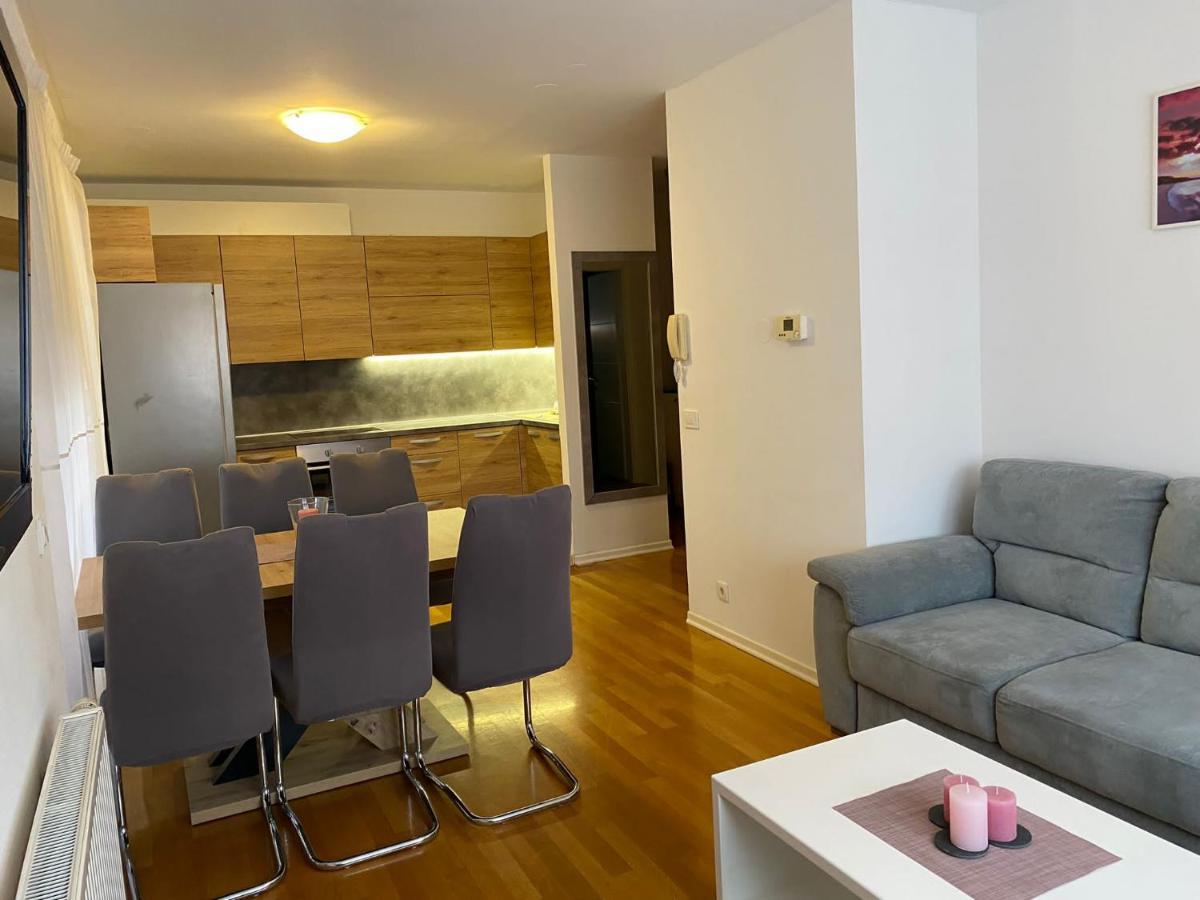 Meri Apartment
